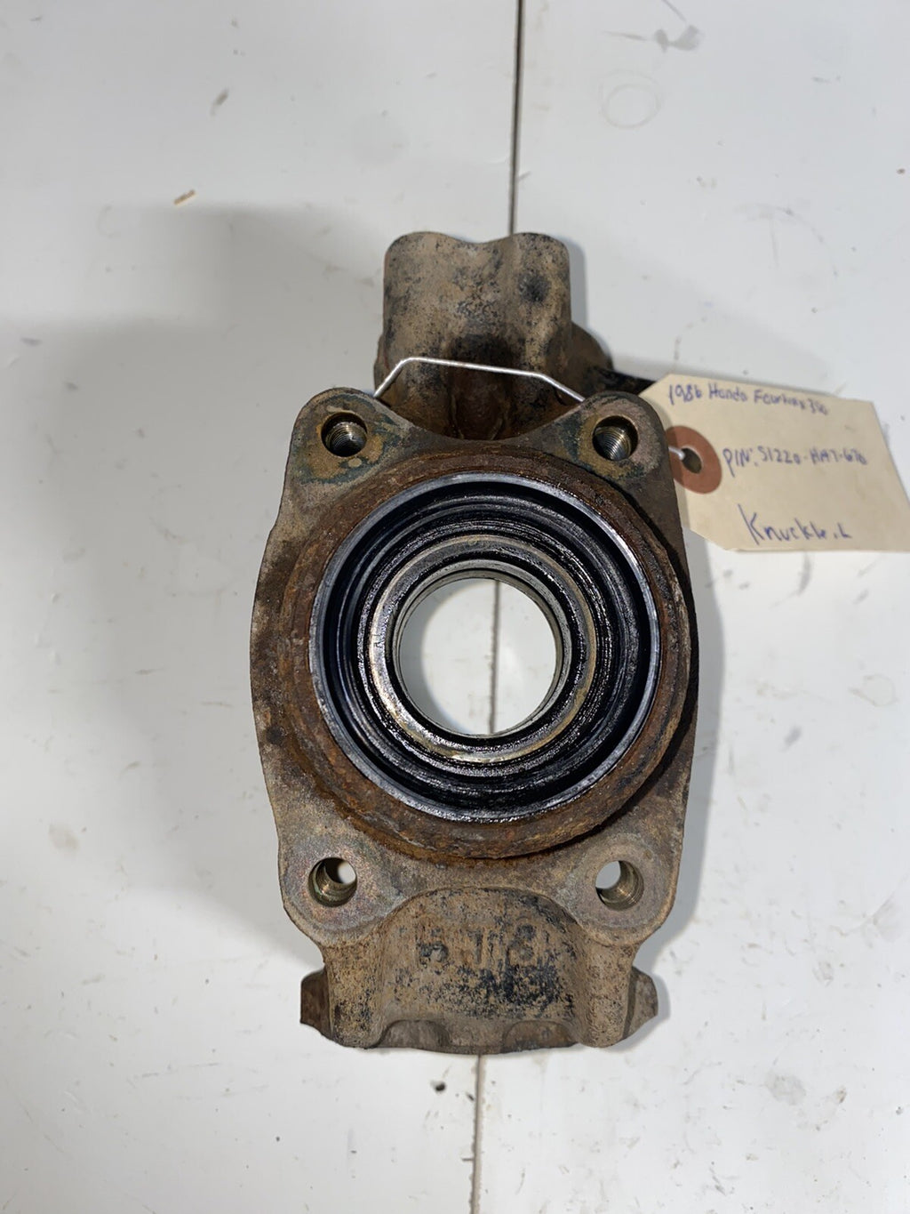 1986 Honda Fourtrax 350 OEM Left Side Knuckle TRX 350 51220-HA7-6700