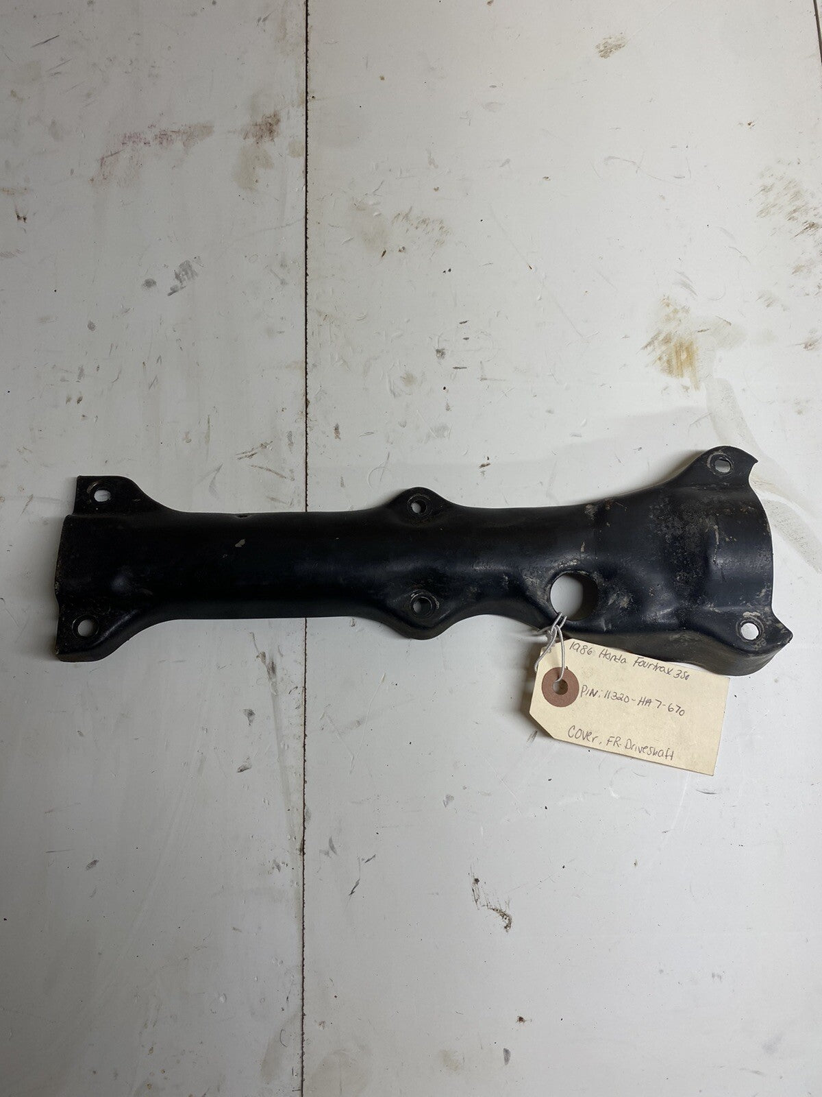 1986 Honda Fourtrax 350 OEM Front Driveshaft Cover 11320-HA7-6700